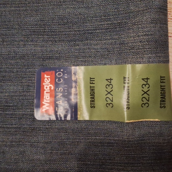 2 Pair Wrangler Jeans Straight Fit Premium 32 X 34 NWT Medium Wash Color - Picture 4 of 9